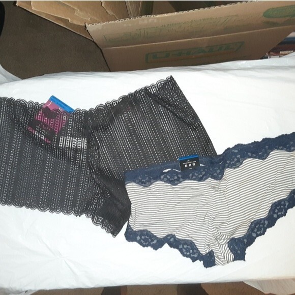 Maidenform XL/Size 8 Hipster/Boyshort 2 pair Bundle - Picture 4 of 7